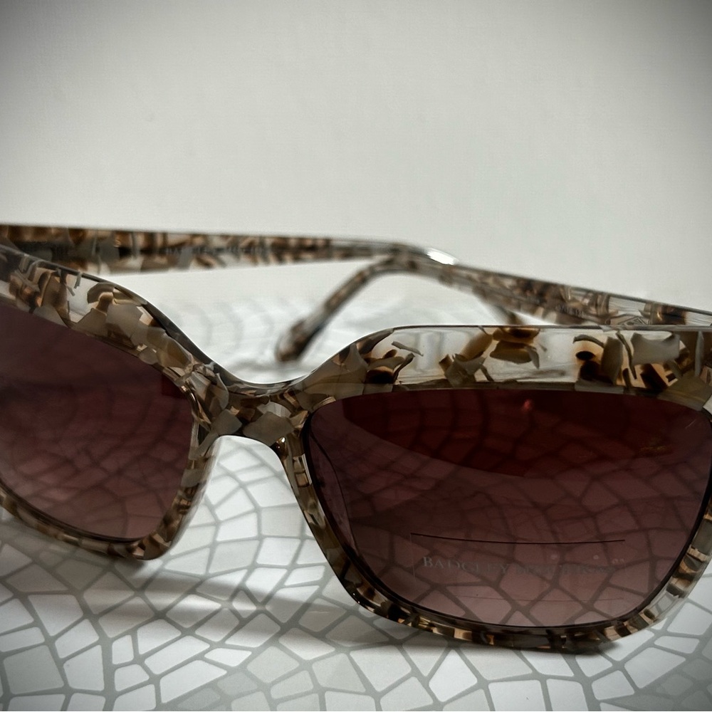 Stylish Brown Patterned Sunglasses - image 1